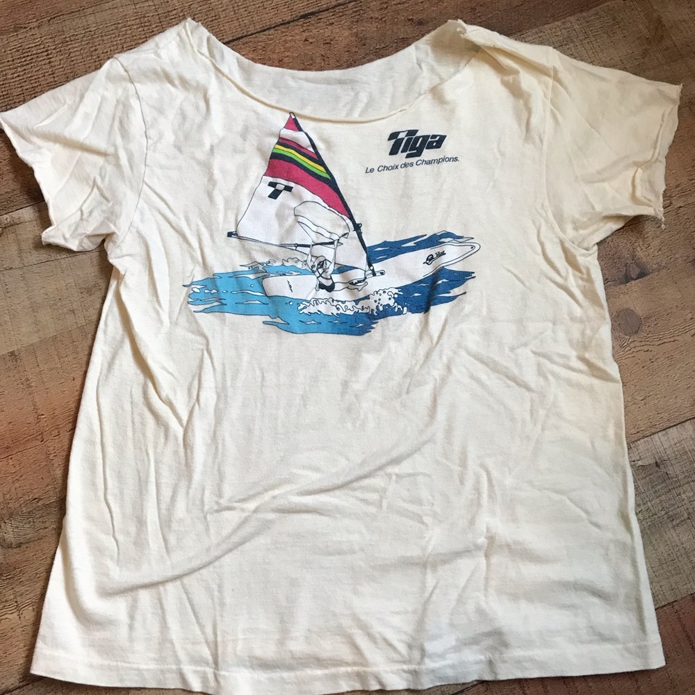 Sporty off the shoulder tee